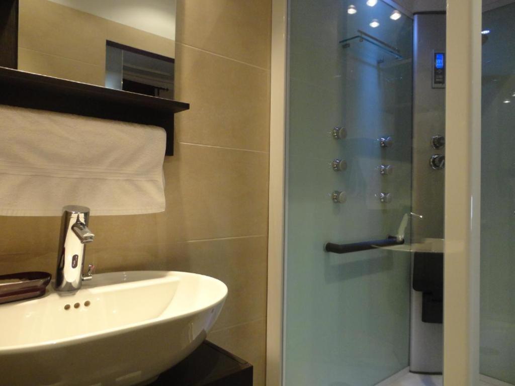Hotel BruStar Gotic-Centric Barcelona Exterior foto